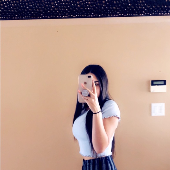 nadia_abaji